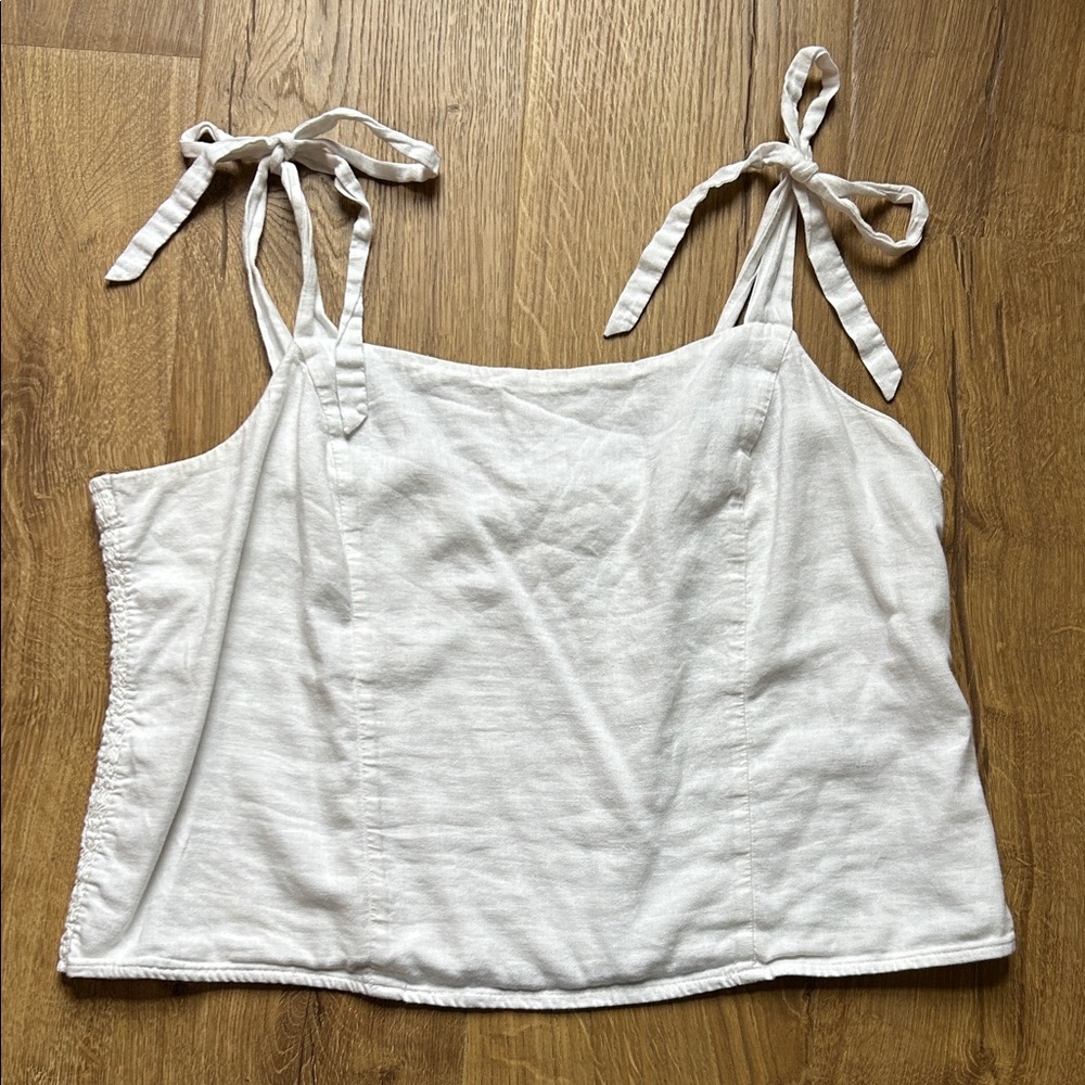 White Sleeveless Women's Top
